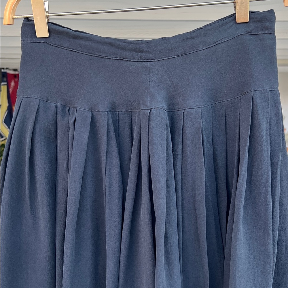 Adrienne Vittadini elegant black silk pleated mini skirt size small - Picture 3 of 7